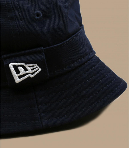 Bucket Essential black New Era